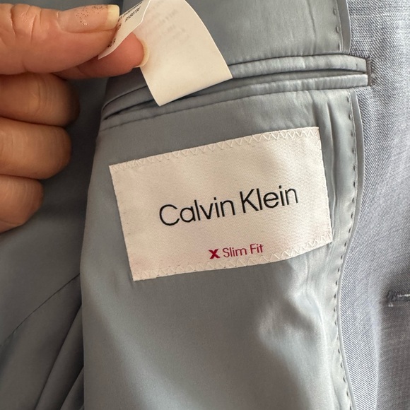 Calvin Klein Men's Suit in Light Gray - Picture 2 of 6